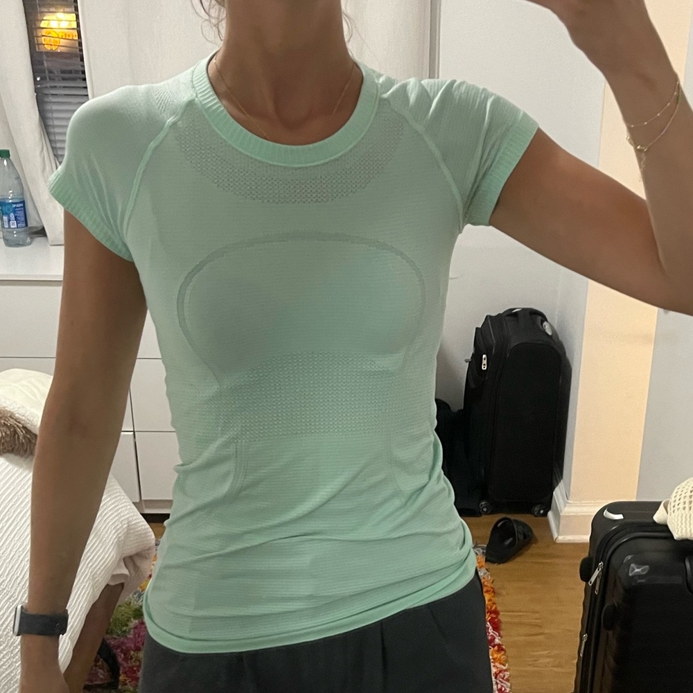 Lulu lemon top